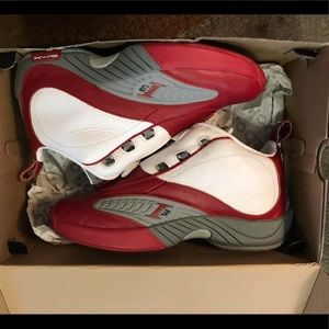 Allen iverson IV white red size 10.